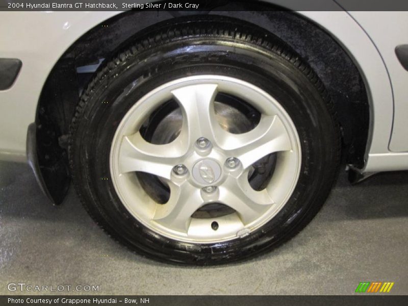 Sterling Silver / Dark Gray 2004 Hyundai Elantra GT Hatchback