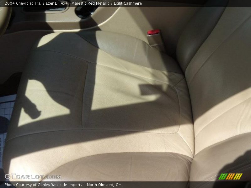 Majestic Red Metallic / Light Cashmere 2004 Chevrolet TrailBlazer LT 4x4