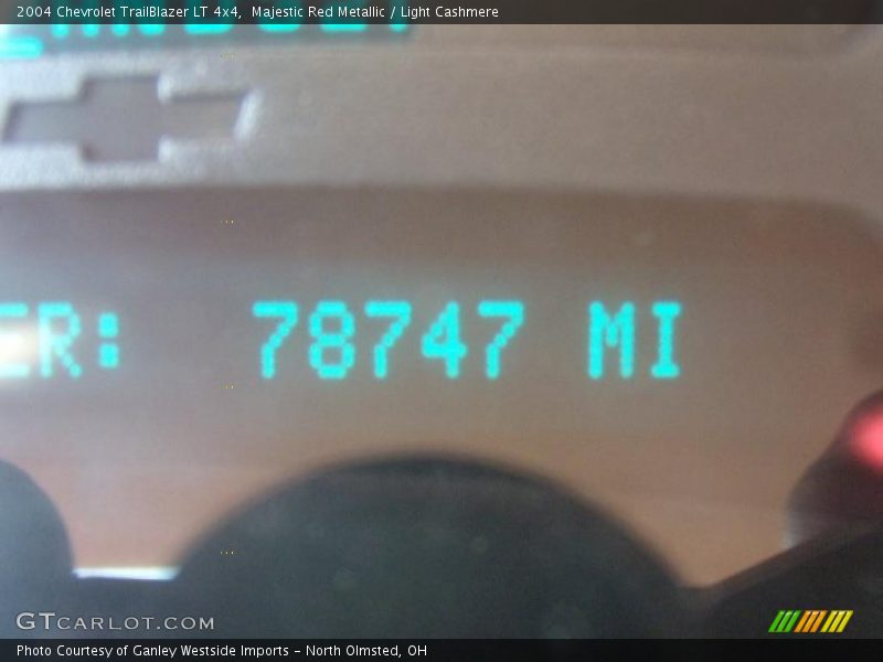 Majestic Red Metallic / Light Cashmere 2004 Chevrolet TrailBlazer LT 4x4