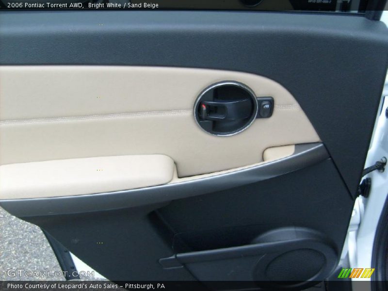 Bright White / Sand Beige 2006 Pontiac Torrent AWD
