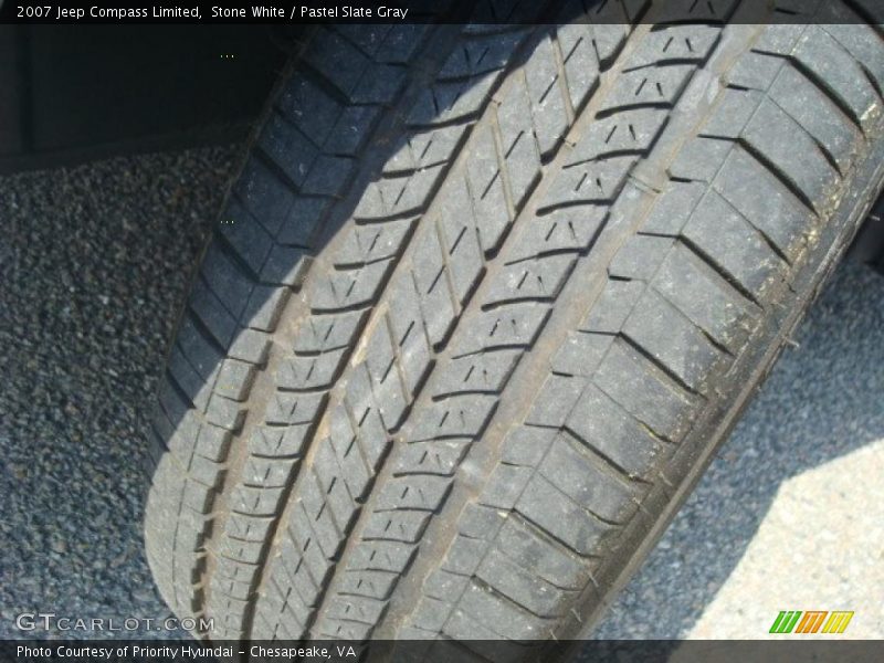 Stone White / Pastel Slate Gray 2007 Jeep Compass Limited