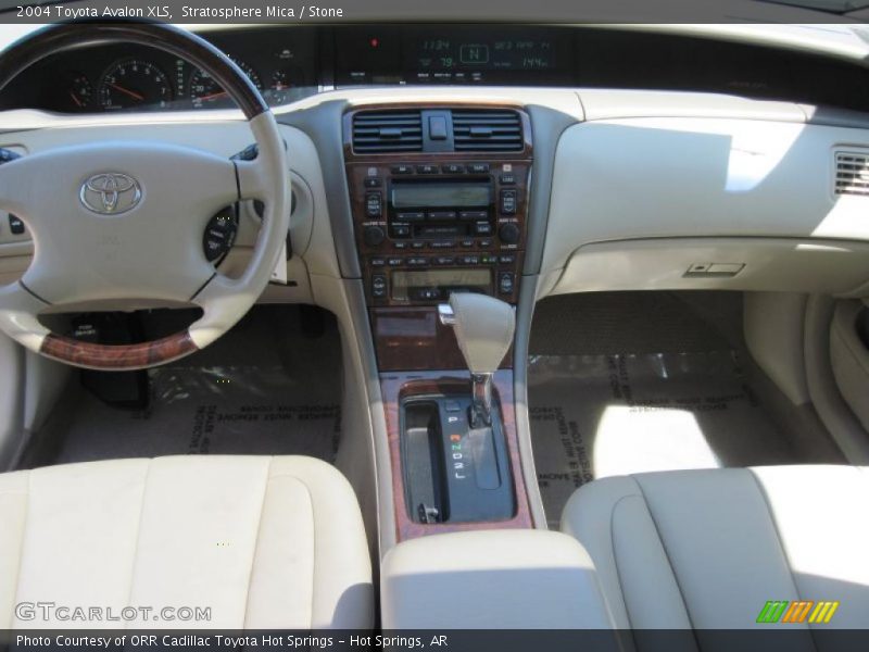 Stratosphere Mica / Stone 2004 Toyota Avalon XLS