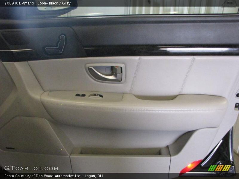 Ebony Black / Gray 2009 Kia Amanti