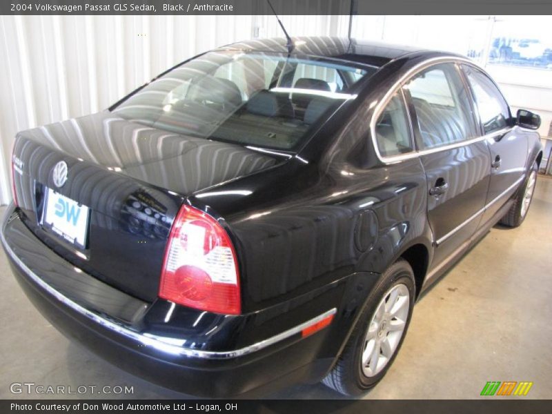 Black / Anthracite 2004 Volkswagen Passat GLS Sedan