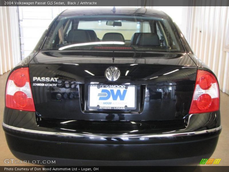 Black / Anthracite 2004 Volkswagen Passat GLS Sedan