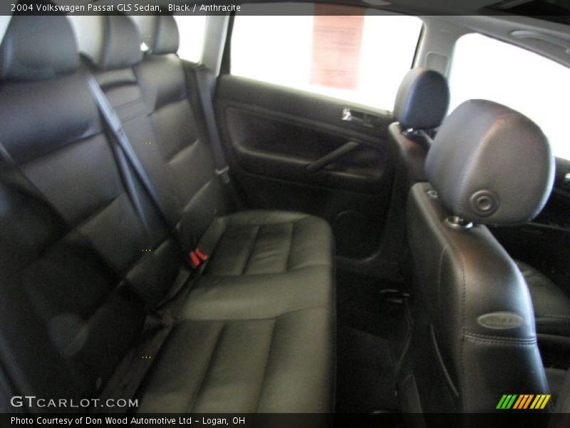Black / Anthracite 2004 Volkswagen Passat GLS Sedan