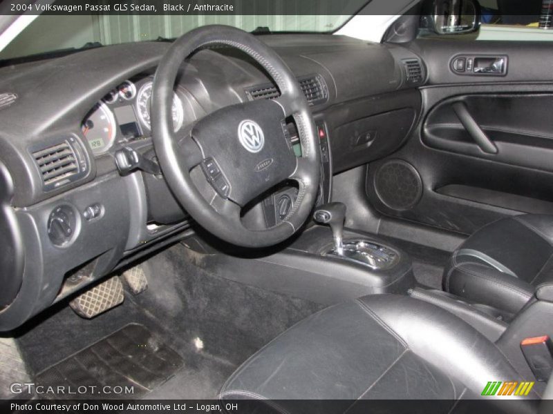 Black / Anthracite 2004 Volkswagen Passat GLS Sedan