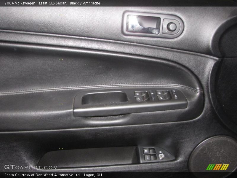 Black / Anthracite 2004 Volkswagen Passat GLS Sedan