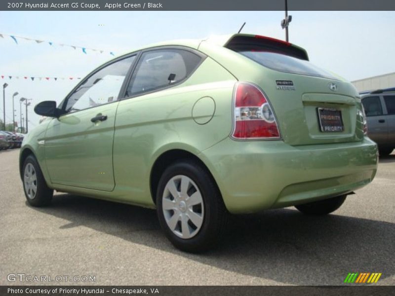 Apple Green / Black 2007 Hyundai Accent GS Coupe