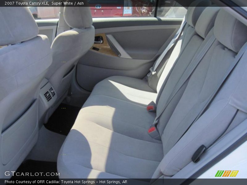 Super White / Ash 2007 Toyota Camry XLE