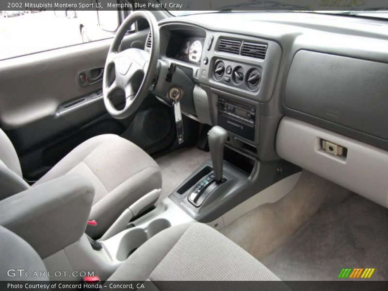 Memphis Blue Pearl / Gray 2002 Mitsubishi Montero Sport LS