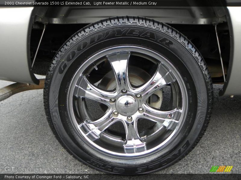 Light Pewter Metallic / Medium Gray 2001 Chevrolet Silverado 1500 LS Extended Cab