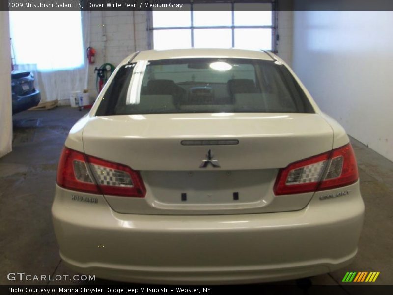 Dover White Pearl / Medium Gray 2009 Mitsubishi Galant ES