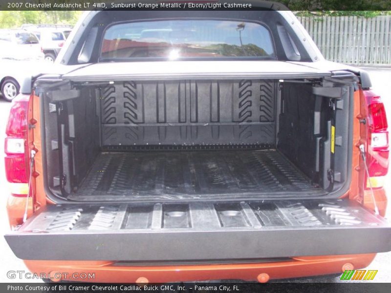 Sunburst Orange Metallic / Ebony/Light Cashmere 2007 Chevrolet Avalanche LT 4WD
