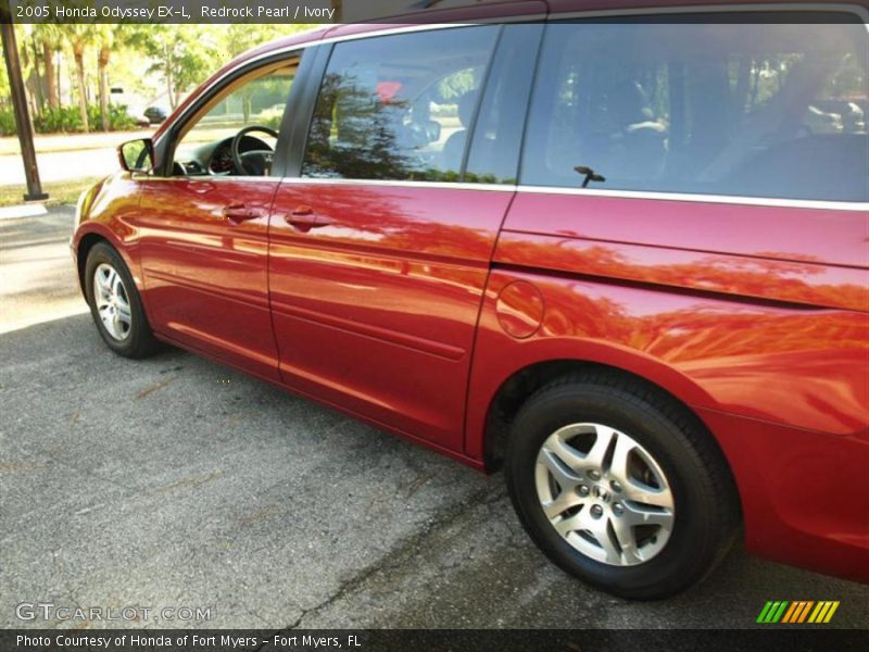 Redrock Pearl / Ivory 2005 Honda Odyssey EX-L