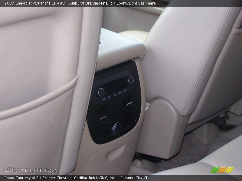 Sunburst Orange Metallic / Ebony/Light Cashmere 2007 Chevrolet Avalanche LT 4WD