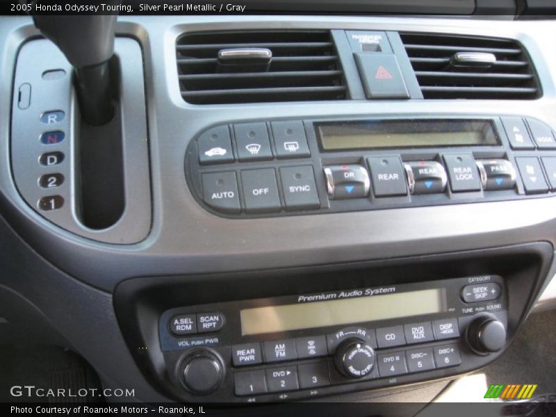 Silver Pearl Metallic / Gray 2005 Honda Odyssey Touring