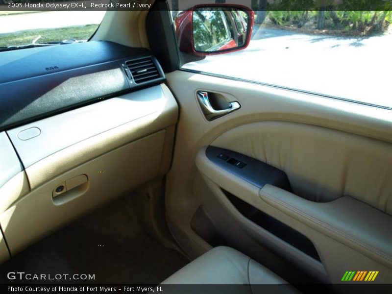 Redrock Pearl / Ivory 2005 Honda Odyssey EX-L