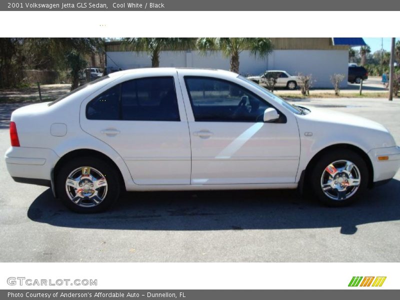Cool White / Black 2001 Volkswagen Jetta GLS Sedan