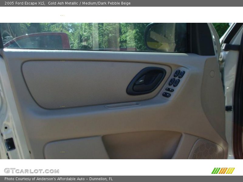 Gold Ash Metallic / Medium/Dark Pebble Beige 2005 Ford Escape XLS