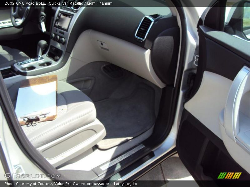 Quicksilver Metallic / Light Titanium 2009 GMC Acadia SLE