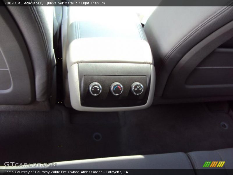 Quicksilver Metallic / Light Titanium 2009 GMC Acadia SLE