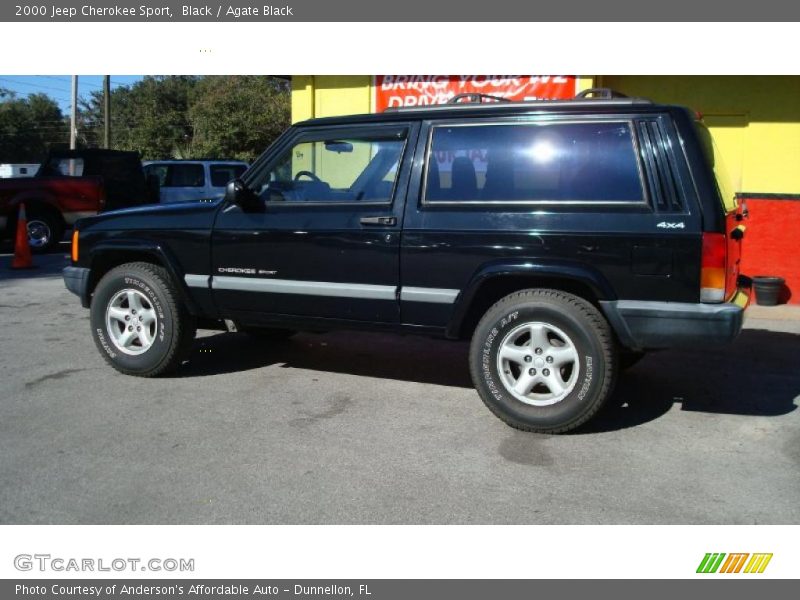 Black / Agate Black 2000 Jeep Cherokee Sport