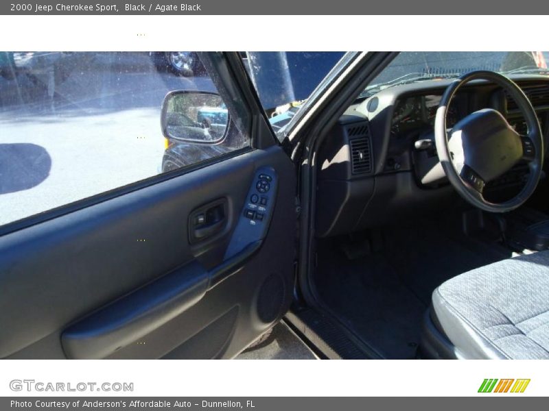 Black / Agate Black 2000 Jeep Cherokee Sport