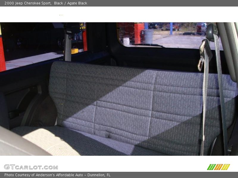 Black / Agate Black 2000 Jeep Cherokee Sport