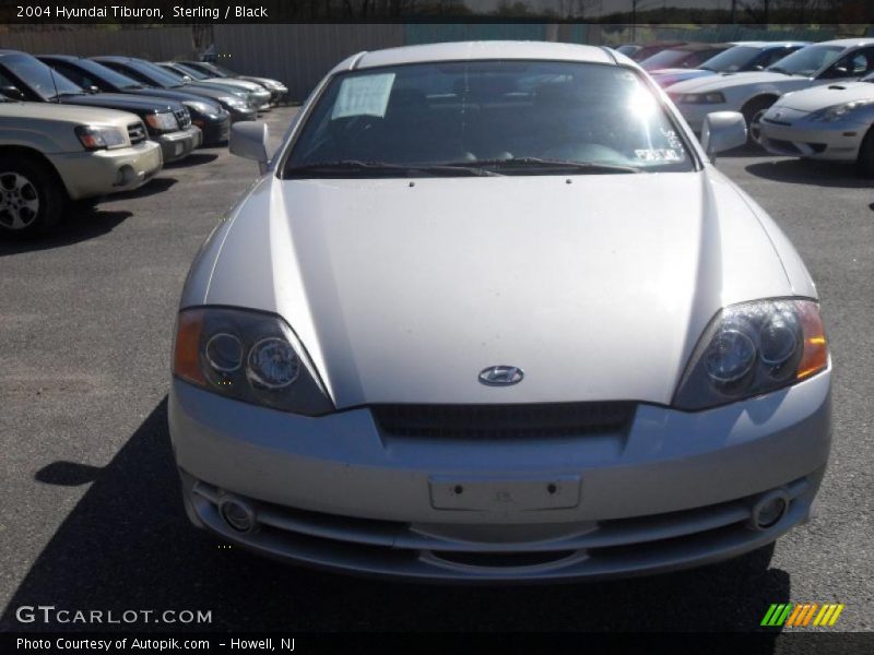 Sterling / Black 2004 Hyundai Tiburon