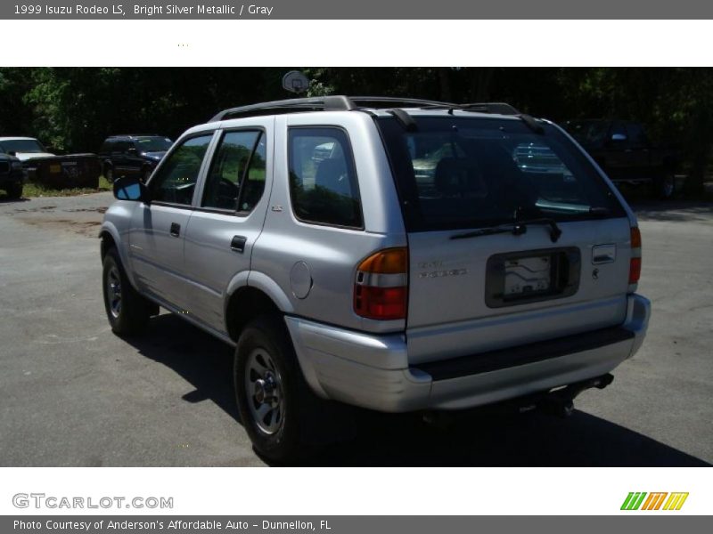 Bright Silver Metallic / Gray 1999 Isuzu Rodeo LS