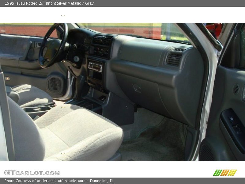 Bright Silver Metallic / Gray 1999 Isuzu Rodeo LS