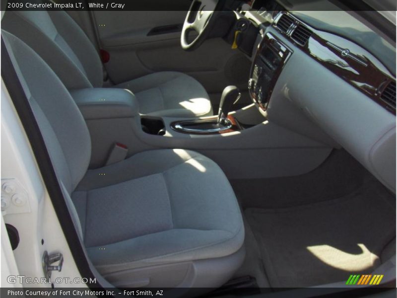 White / Gray 2009 Chevrolet Impala LT
