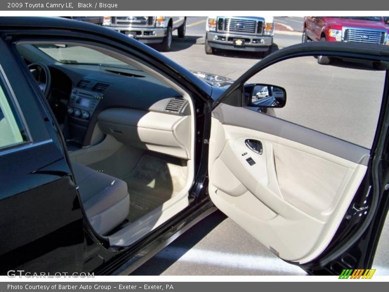 Black / Bisque 2009 Toyota Camry LE