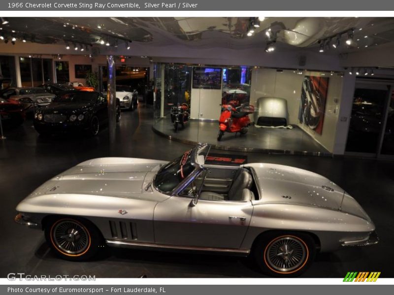 Silver Pearl / Silver 1966 Chevrolet Corvette Sting Ray Convertible