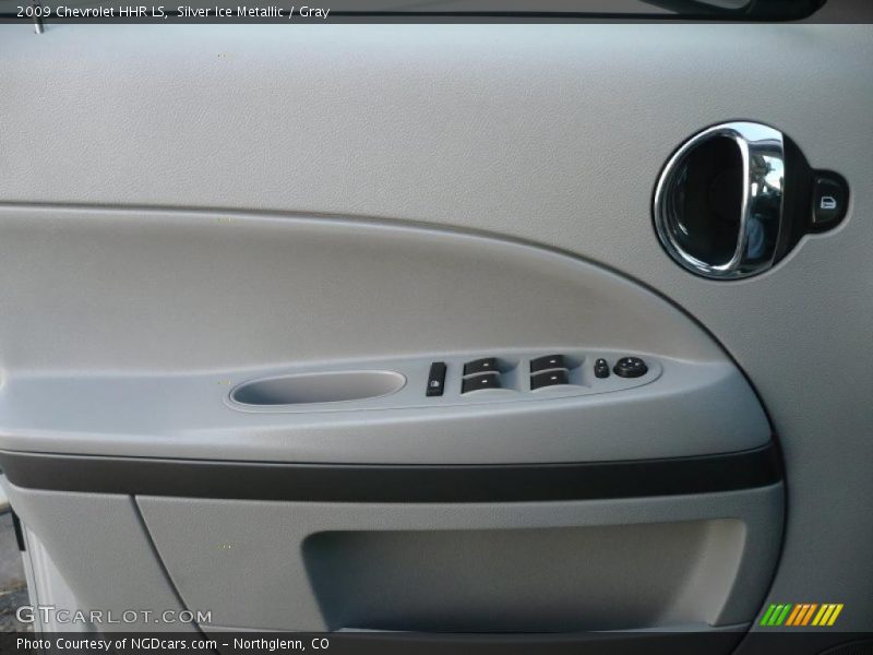 Silver Ice Metallic / Gray 2009 Chevrolet HHR LS