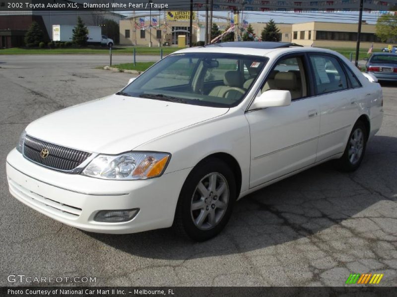 Diamond White Pearl / Taupe 2002 Toyota Avalon XLS