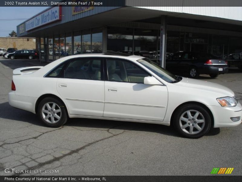 Diamond White Pearl / Taupe 2002 Toyota Avalon XLS