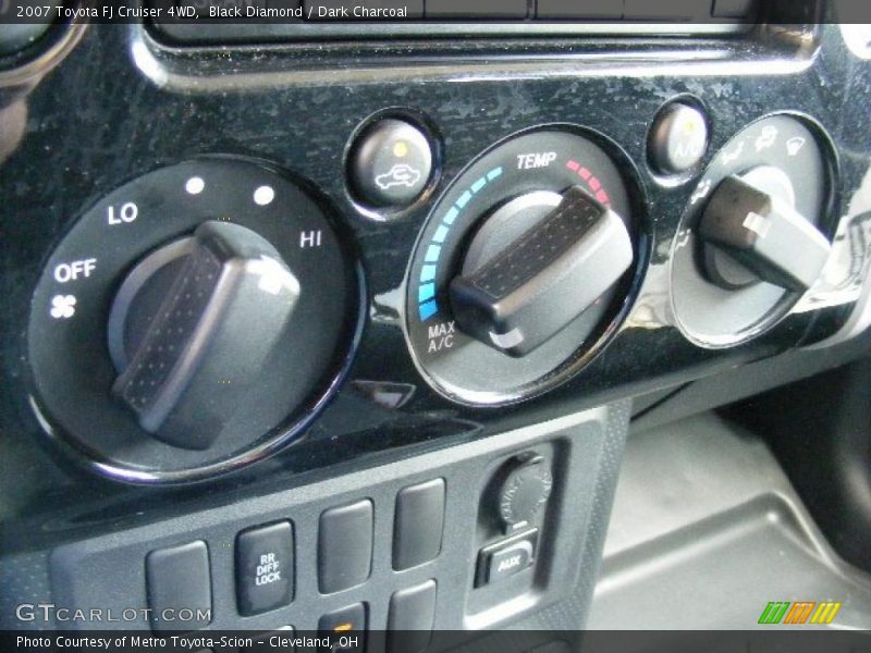 Black Diamond / Dark Charcoal 2007 Toyota FJ Cruiser 4WD