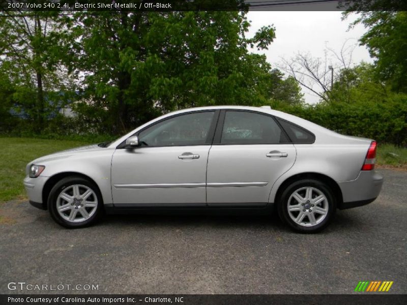 Electric Silver Metallic / Off-Black 2007 Volvo S40 2.4i