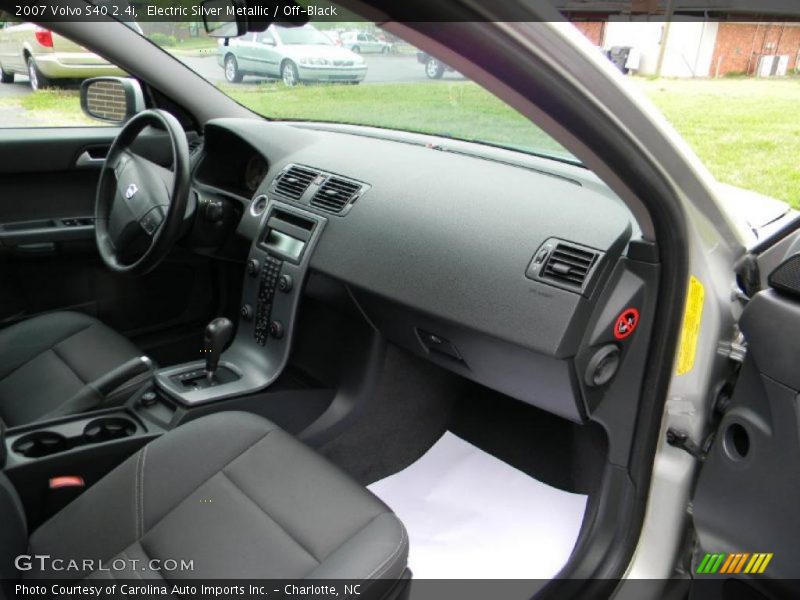 Electric Silver Metallic / Off-Black 2007 Volvo S40 2.4i