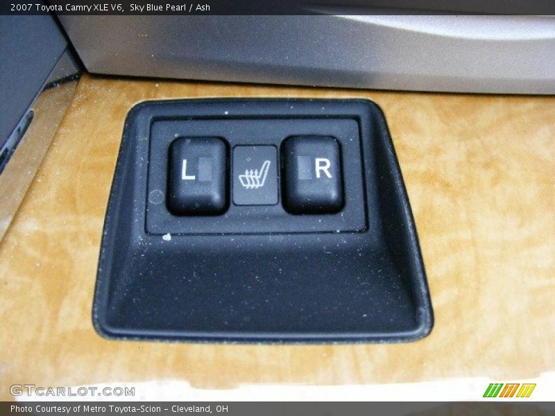 Sky Blue Pearl / Ash 2007 Toyota Camry XLE V6