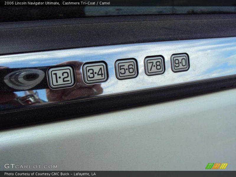 Cashmere Tri-Coat / Camel 2006 Lincoln Navigator Ultimate