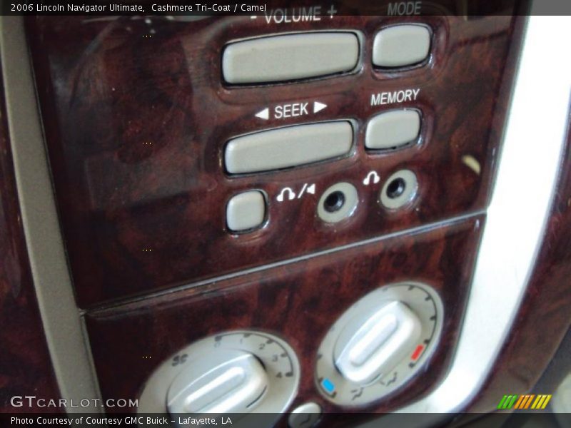 Cashmere Tri-Coat / Camel 2006 Lincoln Navigator Ultimate