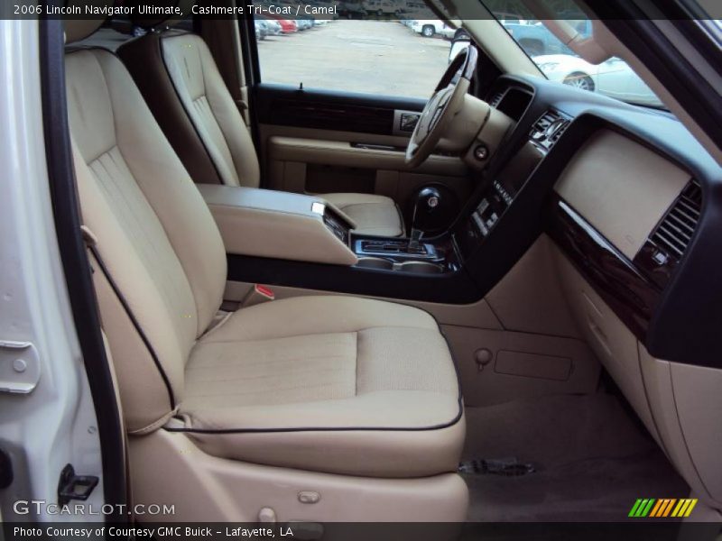 Cashmere Tri-Coat / Camel 2006 Lincoln Navigator Ultimate