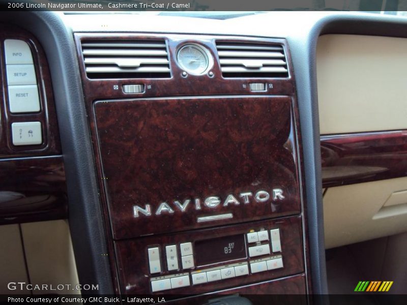 Cashmere Tri-Coat / Camel 2006 Lincoln Navigator Ultimate