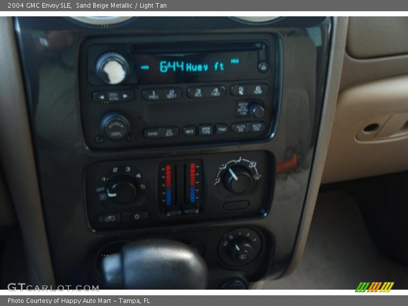 Sand Beige Metallic / Light Tan 2004 GMC Envoy SLE