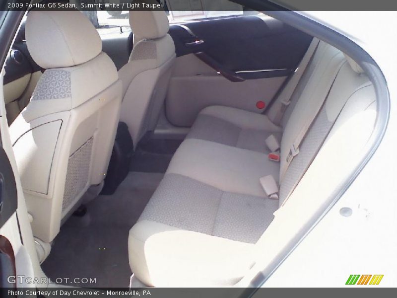 Summit White / Light Taupe 2009 Pontiac G6 Sedan