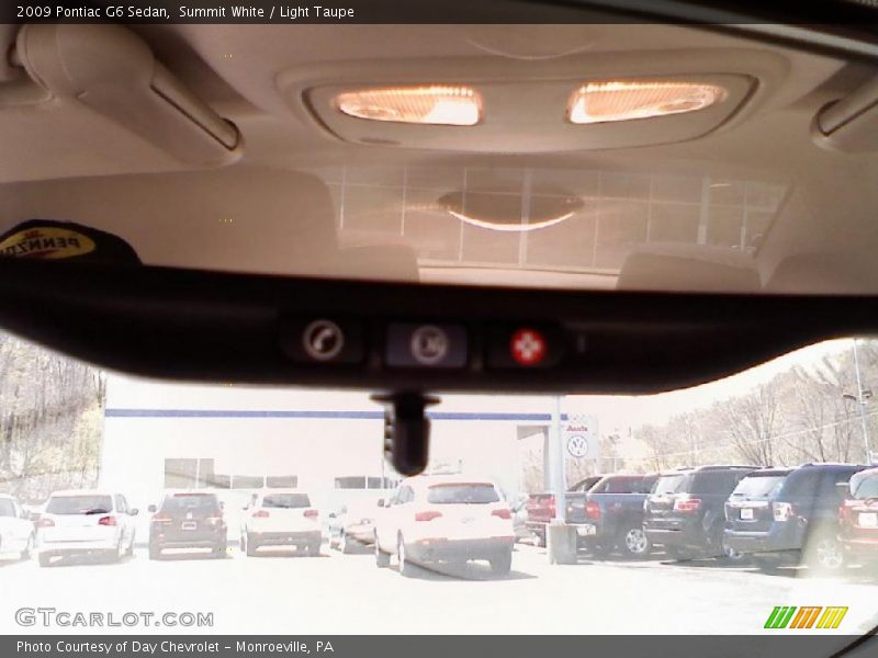 Summit White / Light Taupe 2009 Pontiac G6 Sedan