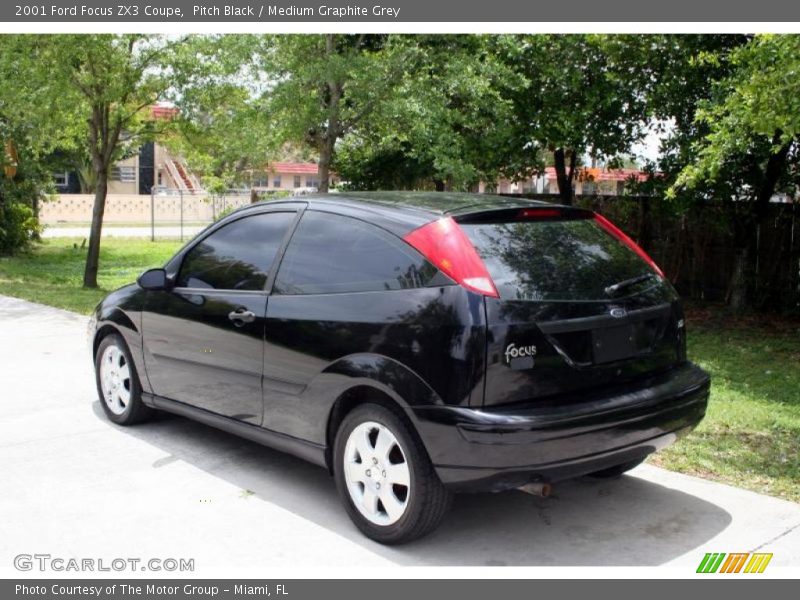 Pitch Black / Medium Graphite Grey 2001 Ford Focus ZX3 Coupe